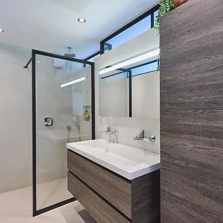 Bed and breakfast Doremi 4*